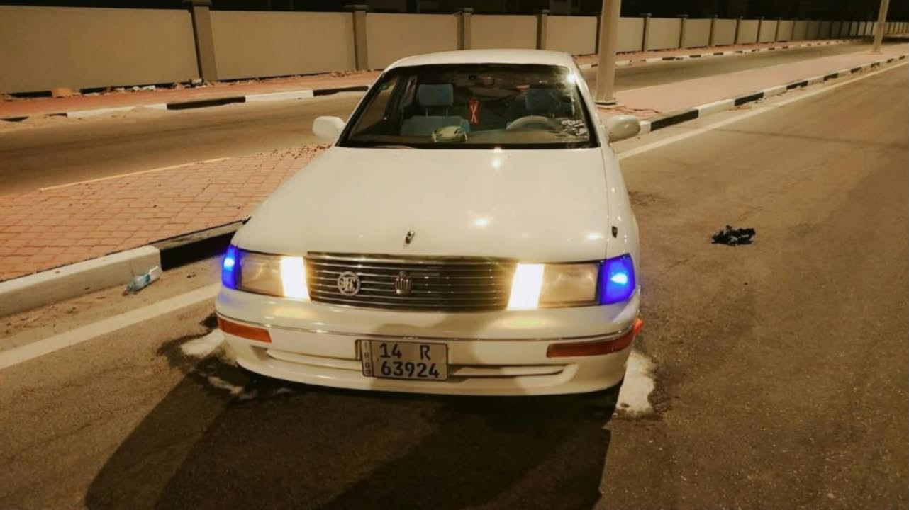 السلام عليكم بطه كراون موديل 2000 مكينه وكير على الفحص نضيفات حداديه نضيفه مكفوله كفاله عامه مابيها عيب شرعي مكفوله من الضربه والنقل الجثه والكص كفاله السياره مصبوغه جماليه سياره صبغ عام سياره ب اسمي سنويه وهزه جديده ب اسمي سياره حلوه مامتعوبه جديده مكان البصره القبله حي الشهداء  السعر 52 وبيها مجال 
هاتف ***********
