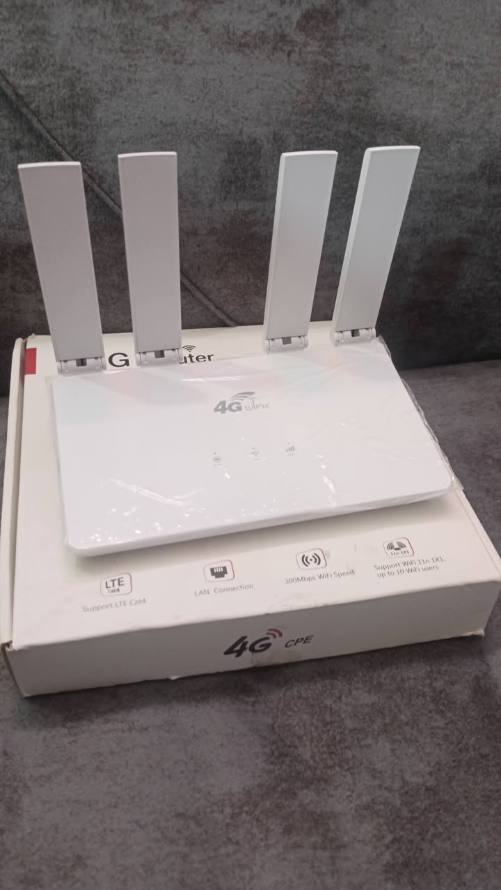 للبيع راوتر 4G شريحة بتقنية Wifi 6

المواصفات والخصائص الفنية:

نوع الشبكة المدعومة: يدعم شرائح الاتصال للجيل الرابع (4G LTE - Cat 4) لوضع الإنترنت عبر الـ SIM Card.

تقنية الواي فاي: يدعم الجيل السادس (Wi-Fi 6) لسرعات أعلى واستقرار أفضل في الاتصال لاسلكياً.

سرعة الواي فاي: تصل إلى 300 ميجابت في الثانية (300Mbps WiFi Speed).

الهوائيات (الأنتينات): مزود بـ 4 هوائيات خارجية (4 Antennas) لتحسين وتغطية إشارة الواي فاي والتقاط شبكة الـ 4G بشكل أقوى.

المستخدمون: يدعم عادةً ربط حتى 10 مستخدمين أو أجهزة في نفس الوقت (حسب إمكانيات الفئة الاقتصادية الظاهرة على العلبة).

المنافذ: يحتوي على منفذ اتصال سلكي للشبكة (LAN Connection).

للتواصل ***********
