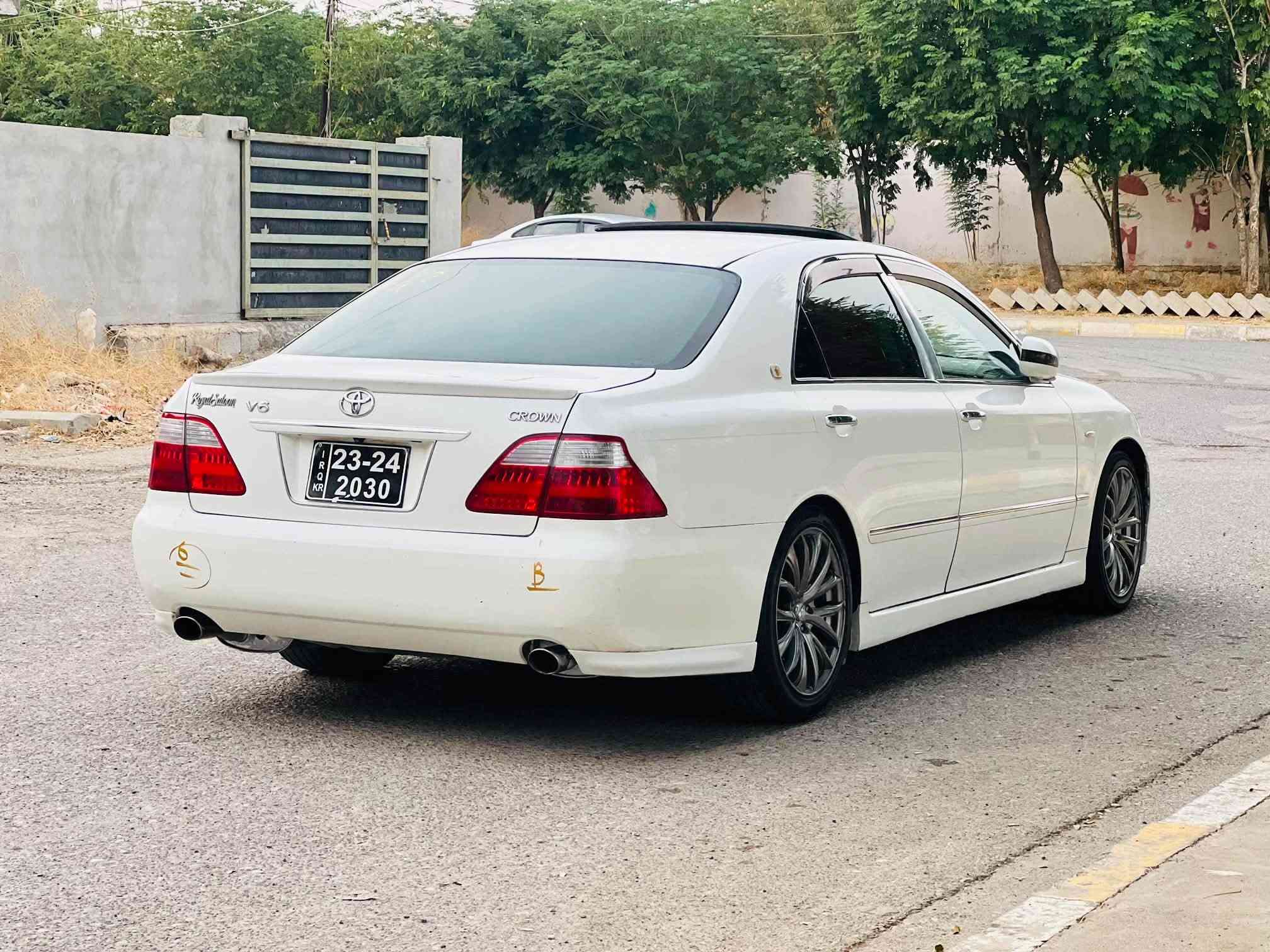 اصفر • ٢٠٠٦ • ١٨٢٠٠٠