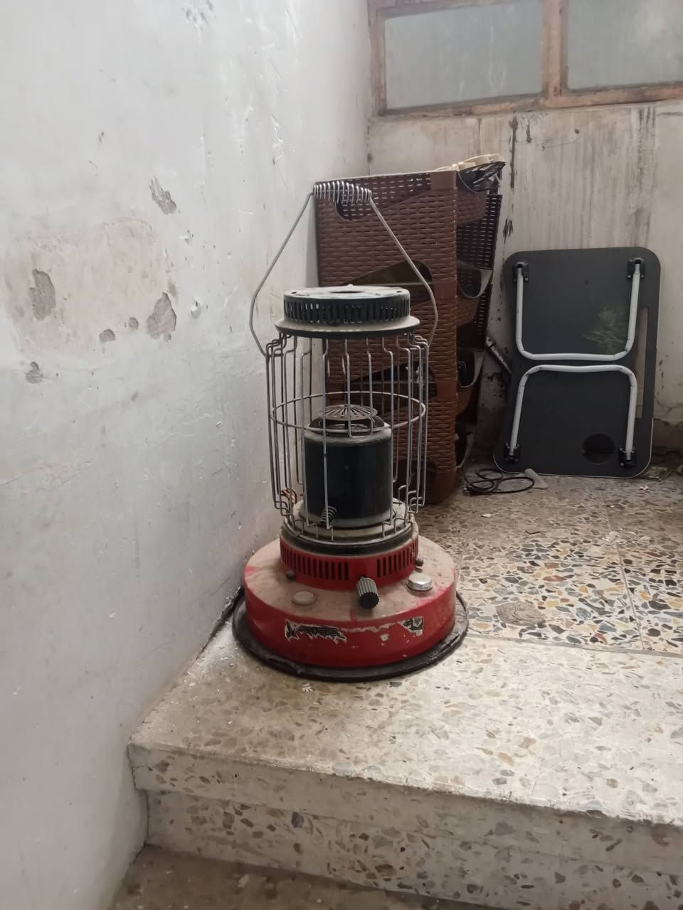 السلام عليكم غراظ مستخدمه للبيع كلمن اوسعره متواجد خاص او على الخط ***********
