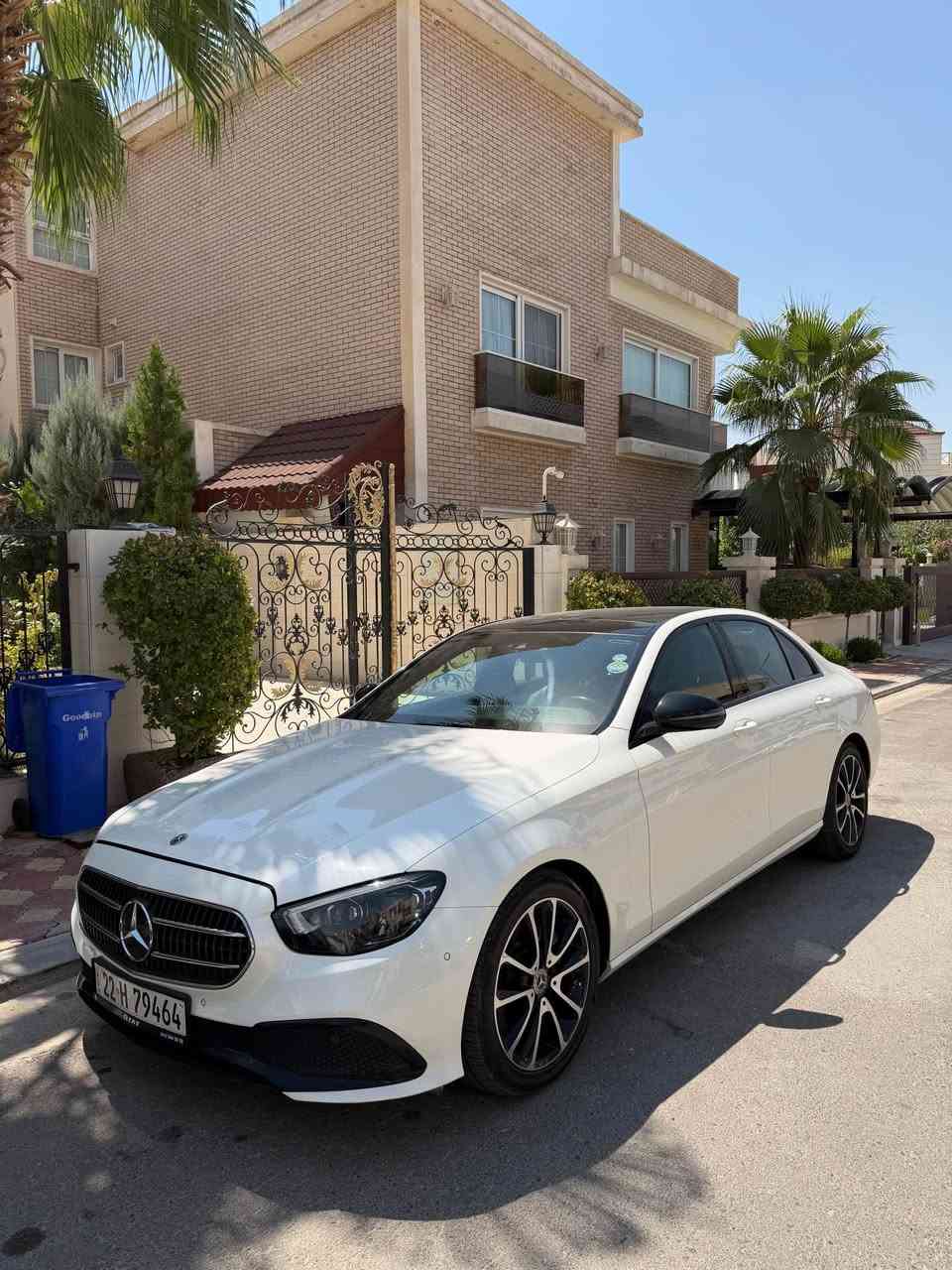 Mercedes E200 
2021 
Masafat Almani 🇩🇪
75000mil Royya 
Be sbux 
Bas 3 . Che PDR haya 
Panorama 
2 seuca zamana sayaraka 
Geru machena karabayy ba shart. 
*********** شربازهير, السليمانية
