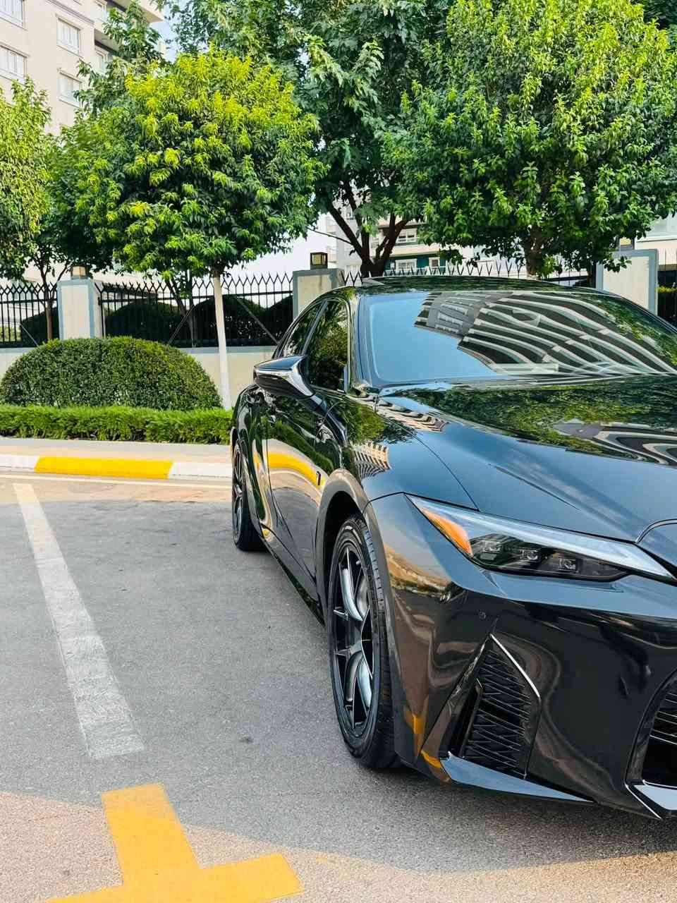 لكزس is 350 f sport 2024
مواصفات فول بس داخل مو احمر 
شاشة كبير عداد إلكتروني 
كراسي خزن تدفئة تبريد 
لايتات بلادي ٣ عدسات 
سيارة ٦ سلندر 
ماشية فقط ٥٠ الف كيلو 
ضرر السيارة باب جاملخ 
ايرباك فقط بردة طاكة 
ماعدا الحادث بيها كلير امريكا 
مجموع الصبغ وية الحادث ٦ قطع
السيارة تترقم شمالي 
السعر ٢١٠   ***********

