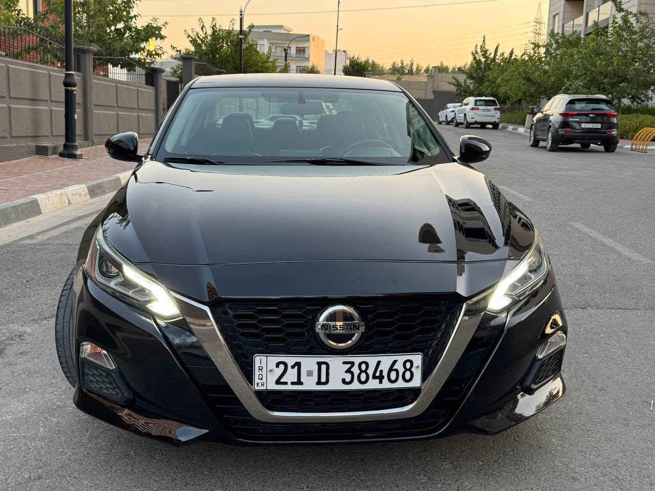 بە ناوی خوای گەورە
نیسان ئەڵتیما 2019 SR بە کلین داخڵ بووە لێرە دوو درگای بووە بە  بۆیاخ بێ ناو گرتن و بێ ئێرباگ ڕەشی قەتران 
سەیارەکە زۆر جوان و تازەیە ڕەسمی سۆنەرەکەم داناوە
٩٨ هەزارکم ڕۆشتووە 
مواسەفاتی بەسمە و دوو درگا بەسمە سنووق بەسمە سوکان ڤۆلیۆم تەحدید سورعە شاشە گەورە کوشن کارەبا لایت لید لایت عەدەسە ویل کەپ کوشن جڵد ڕاداری هەموو لاکان ٣٦٠ پلە کامێرا ئۆتۆ ستۆپ گێڕی سەر سوکان دەبڵ ساڵونسا سارد و شوختی نییە
تایەی تازەیە باتری تازەیە تەقە و ڕەقەی نییە
گێڕ و مەکینە و تەبریدی بە شەرت بوڕغووی نەکراوەتەوە
شوێن سلێمانی
ڕەقەم شاسی 

1n4bl4cv5kc125145
.
***********
*********** السليمانية, العراق

