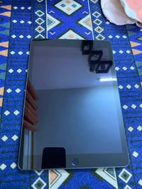 ايباد 9 • 64 جيجا • بطارية 85%