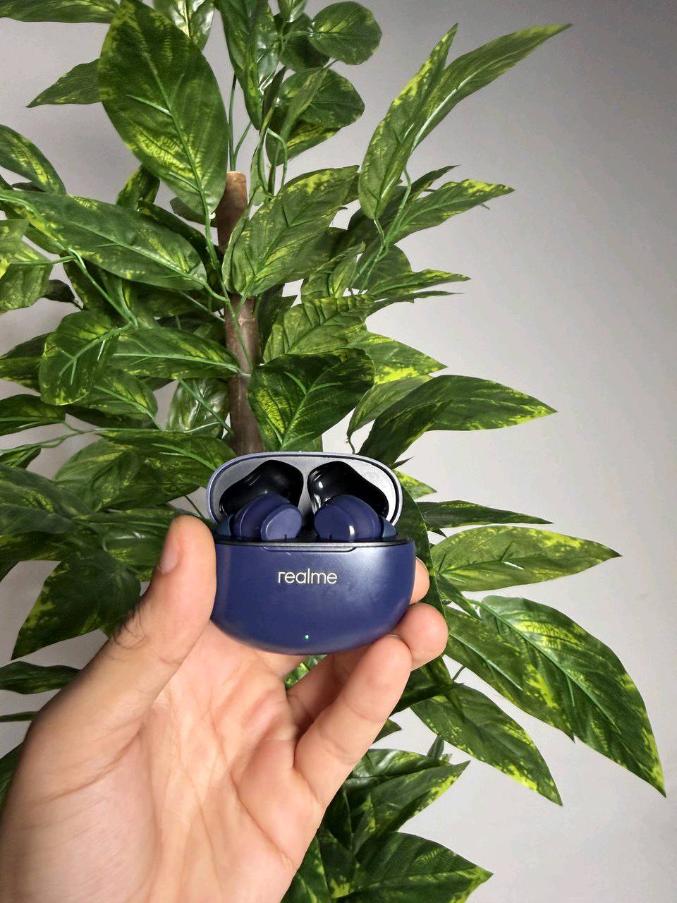 ودّع التقطيع واستمتع بصوت يخلّيك تعيش كل لحظة!

سماعة Realme Buds T110 تجمعلك جودة الصوت، الراحة، والبطارية الطويلة بجهاز واحد

السعر 18 الف فقط يتوفر توصيل الى جميع محافظات العراق
السماعة جديدة لو مستعملة؟ وبيها ضمان/فاتورة أو إثبات أصالة؟: 
جديد 