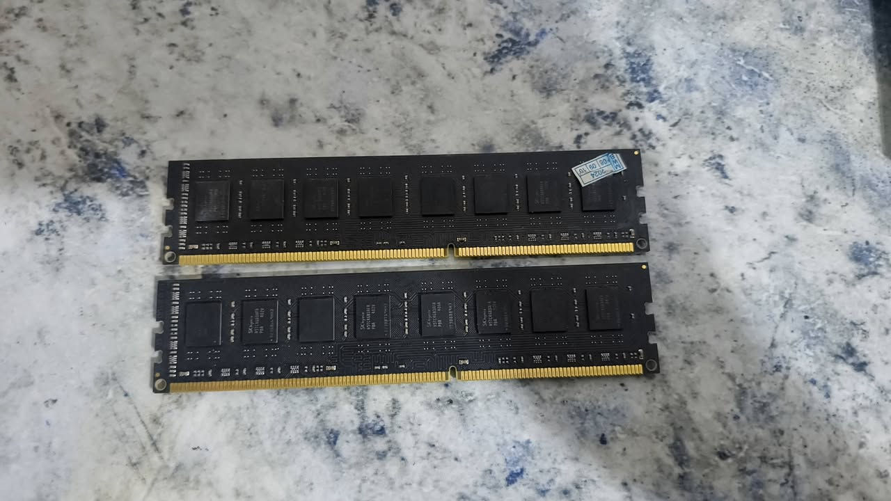 RX580 8جيجا • i5-4440 • رام 16جيجا DDR3