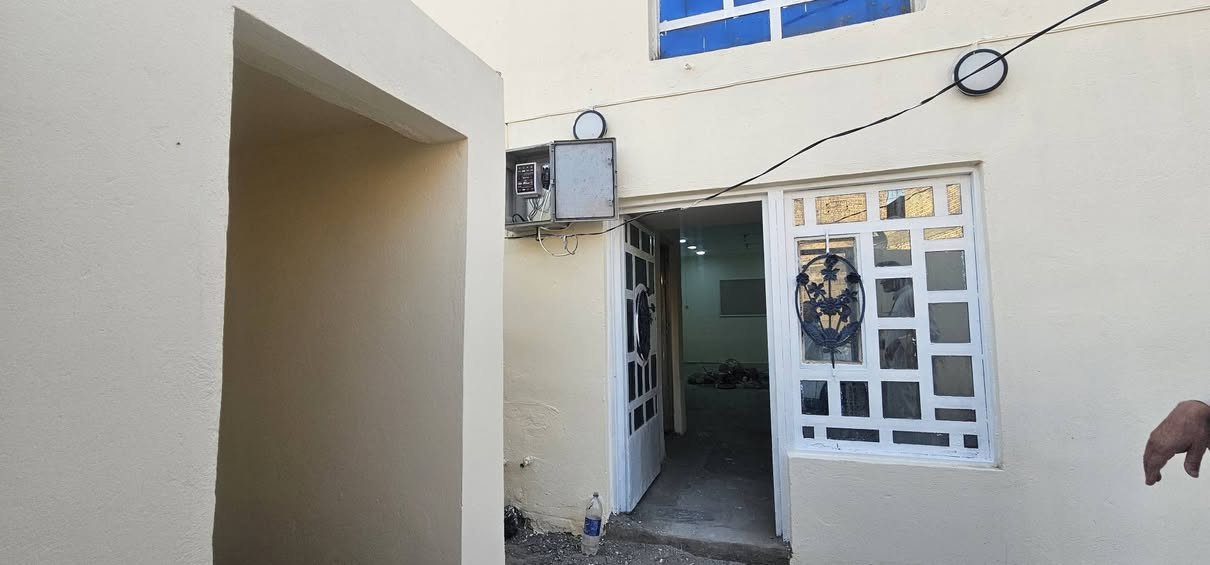 واجهة ديوانية • ١٢٤م • شارع ٦٠