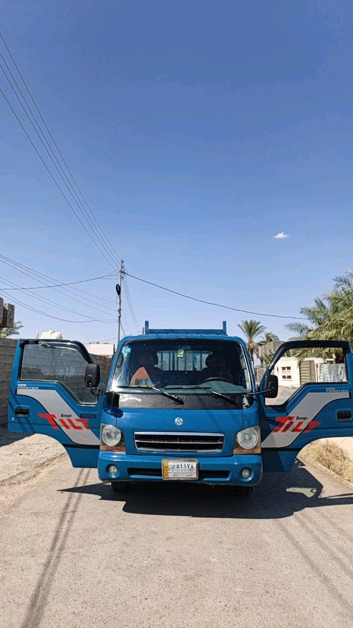 كيه بنكو ام عيون للبيع
موديل 2003 
سياره نضيفه ومرتبه ماناقصه 
كير محرك اكسل كفاله 
محرك 3000
تحويل مباشر 
مكانه رمادي 
لاستفسار عل رقم *********** وتساب