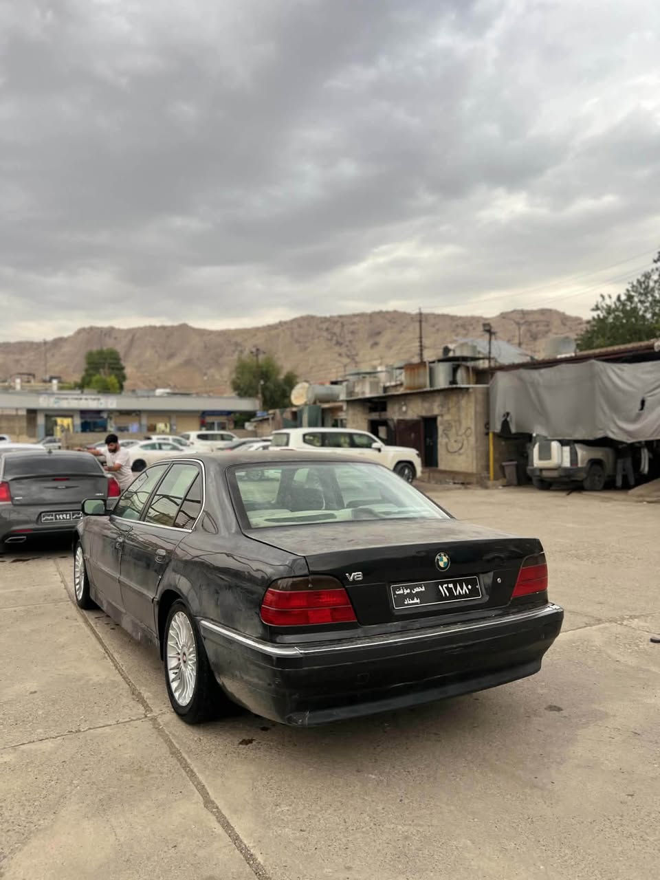 ٧٤٠ V8 • توماتيك • جلد وتكييف
