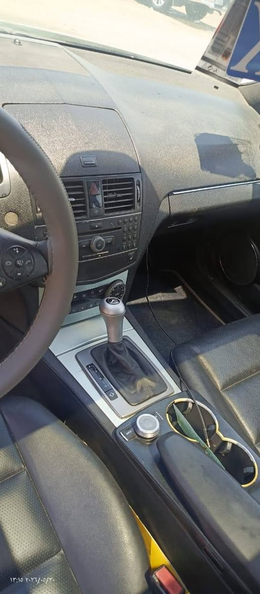 مارسدس C300 كير محرك كفاله تبريد فتحه سقف اشاير بل مري  كشن كهربائي بيه هواي مواصفات شاشه ترحيب بصمه تشغيل بصمت فتح جنطه بيه رشات جراد ابيع حزام ***********

نص مكتوب في الصور:
- ١٧:٠٨ ٢٠٢٦/٠٤/٢٨
- ١٣:١٥ ٢٠٢٦/٠٥/٢٠