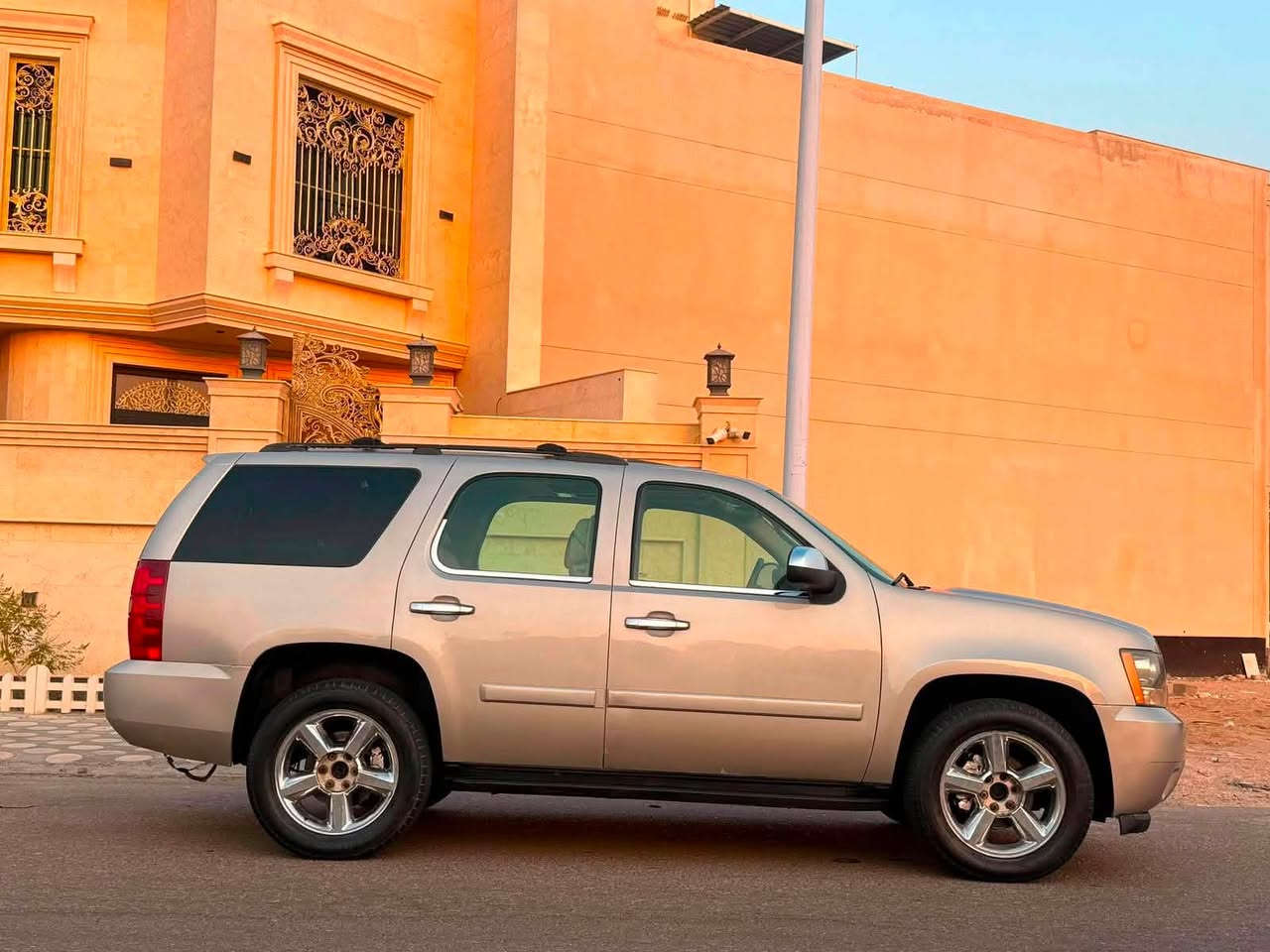 السلام عليكم
تاهو موديل 2007 رقم بصره تحويل
فول مواصفات LTZ (خليجي) شاشه كامره تحكم ستيرن كشن كهربائي. فتحة. بعد معروفه مواصفات LTZ. جاهزه السياره تبريد كير محرك حداديه تايرات

للبيع و مراوس
مكاني بصره

***********
