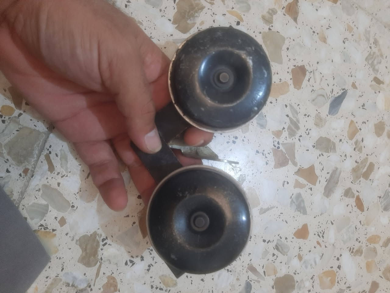 هورنات سيدان • حساس كرنك • مكاني الشعب