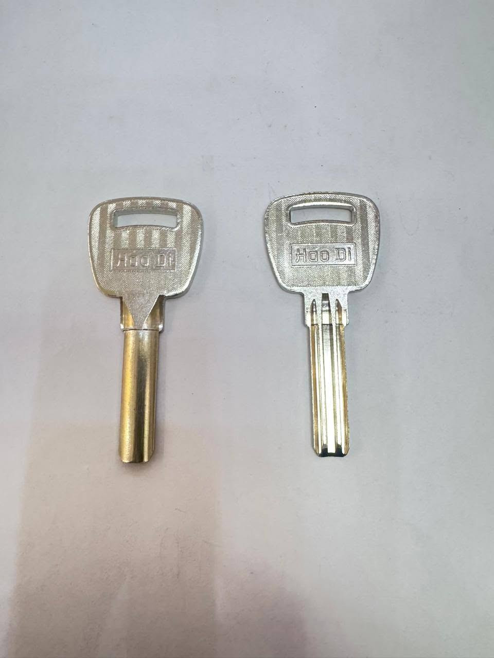 🔑 حارث البغدادي للمفاتيح والريمونتات  ومكائن قص المفاتيح
✅ البيع بالجملة والمفرد
أسعار مناسبة وجودة مضمونة وخدمة توصيل سريعة.
للاستفسار❗️❗️وتساب
(***********)
العنوان ❗️❗️بغداد شارع الرشيد مقابل سوق الصفافير
