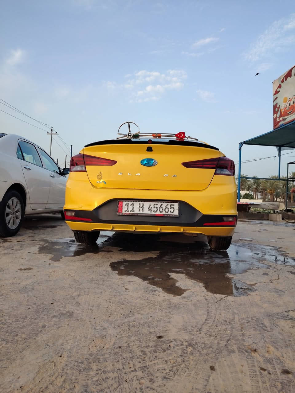 عليكم الانترا موديل 2019 رقم بغداد انكليزي  السياره نص فول  جاهزه تخم تاير تبريد صدر مكينه كير هيئه غرامات مصفره  تحويل مباشر باسمي سنويه 2031 السونار معه المنشور شوف واقتنع وخابر سعره 128$ وبيه مجال قليل  عنواني بابل جبله ***********
