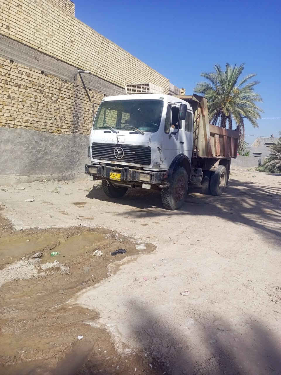 للبيع سياره موديل 75 سعر 70 ورق مكانها بابل بالسياحه ***********
