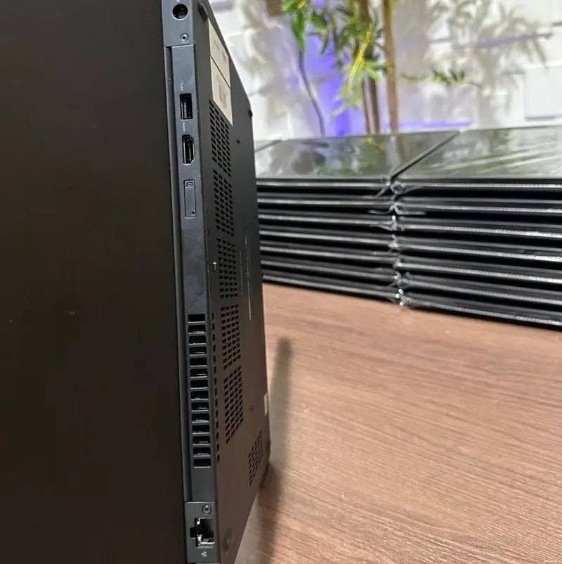💻 لابتوب Dell Latitude 5480
أداء عملي وسريع للاستخدام اليومي والدراسة والعمل 🔥

▪️ Core i5 – الجيل الثامن
▪️ رام 8GB DDR4
▪️ SSD 256GB
▪️ شاشة 14.1 إنج
▪️ Intel Graphics 4GB
▪️ نظافة فول 💯

💰 السعر: 275 ألف فقط

🎁 حقيبة لابتوب + شاحن لابتوب

✅ فحص كامل قبل الإرسال
✅ فحص كامل قبل الدفع والاستلام
✅ ضمان 7 أيام استبدال عند وجود خلل مصنعي
✅ جاهز للاستخدام مباشر

🚚 التوصيل متوفر إلى أي مكان / جميع المحافظات
📍 بغداد – الأمين 2
📲 للتواصل واتساب: ***********
