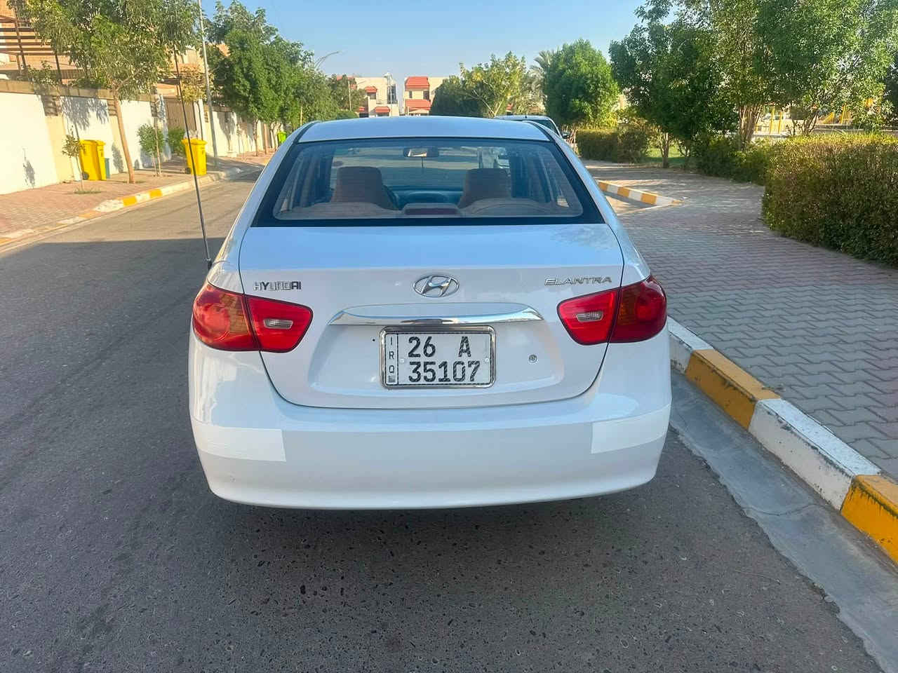 السلام عليكم 
بسعر مناسب (١٠٩) مجال جدا بسيط
للبيع الانتره 2011 ابيض ثلجي
رقم صلاح الدين جديد شرط التحويل
مكفوله بدون قطره صبغ  
مكينه 1600 شرط مامفتوحه ولاتبخير ولاصوت
كير بلاد
كشن جك
4 دسك
اريل خلفي
ويل كروم + تخم تاير
تبريد + صدر+ تخم تاير + كهربائيات كلشي بيها شغال
مكان السيارة تكريت
للاستفسار الاتصال(***********)
