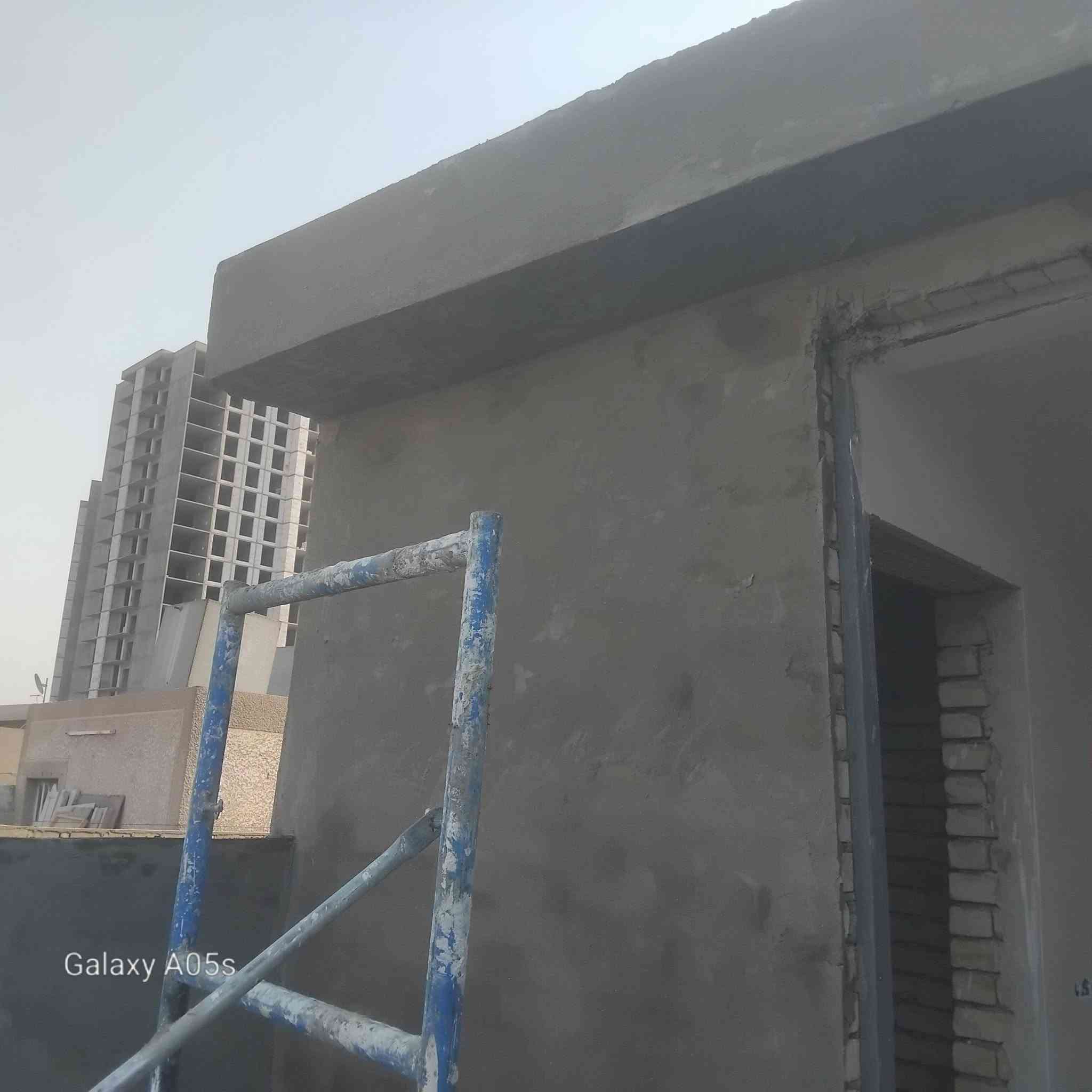 سلام عليكم  خلفة لباخ متفرغ 
 تشميع جرارة سقل ناعم  نثر 
 بغداد الكرخ  الاتزام بلموعد ***********
***********

نص مكتوب في الصور:
- Galaxy A05s
