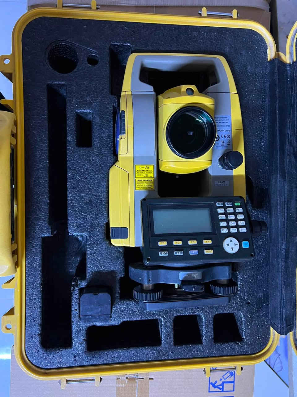 للبيع‼️للبيع‼️
١_ توتل توبكون  ES 105 TOPCON
جهاز اخو الجديد نضافه ٩٠٪؜
دبل شاشه 
بدون ضرر 
كامل ملحقات 
٢_توتل لايكا TS06
واحد شاشه 
نضافة جيده 
عدم الضرر 
كامل ملحقات 
٣_توتل لايكا بلاص  TS06 plus
٢ثانيه
واحد شاشه 
عدم الضرر
كامل ملحقات 
٤_توتل سوكيا 50X
نضافه ٩٠٪؜
عدم الضرر 
دبل شاشه 
كامل ملحقات

البصره 
تواصل ***********
