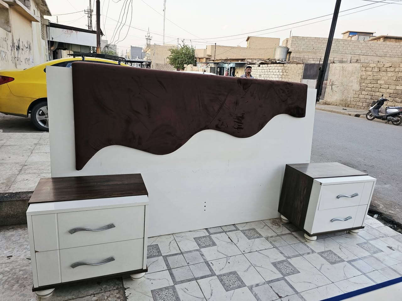 غرفه نوم • ٥ قطع • داخل الموصل