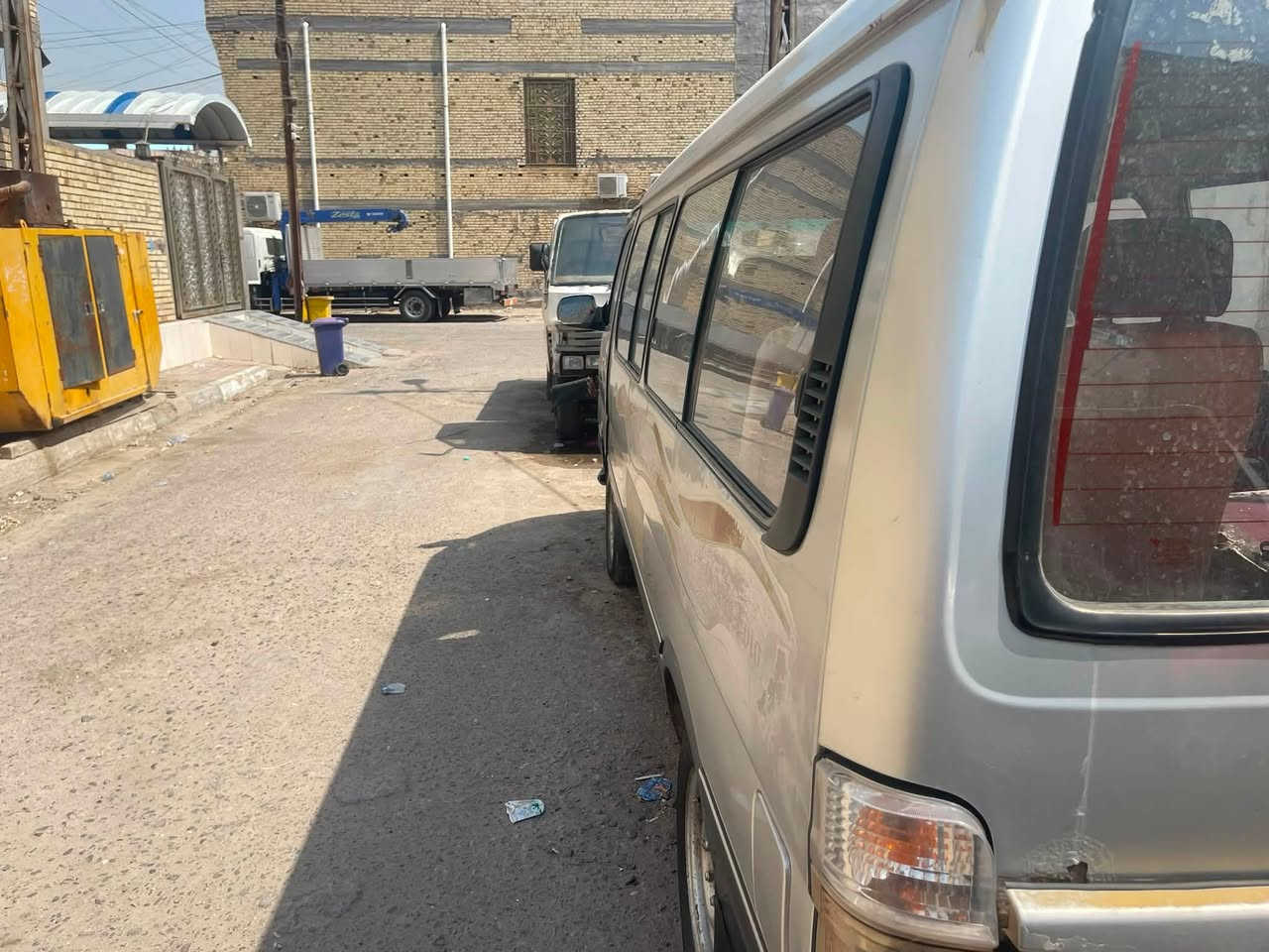 سلام عليكم كيه فتون البيع سياره مكينه وكير مكفولات وكسن مكينته ونجي 6اسلندر حداديه نص عمر دواخل يرادله دوشمه موصليه سياره حلوه باتري جديد كهربائياته كله شغاله سعر 25وبيه مجال قليل رقم ***********مكاني البصره
