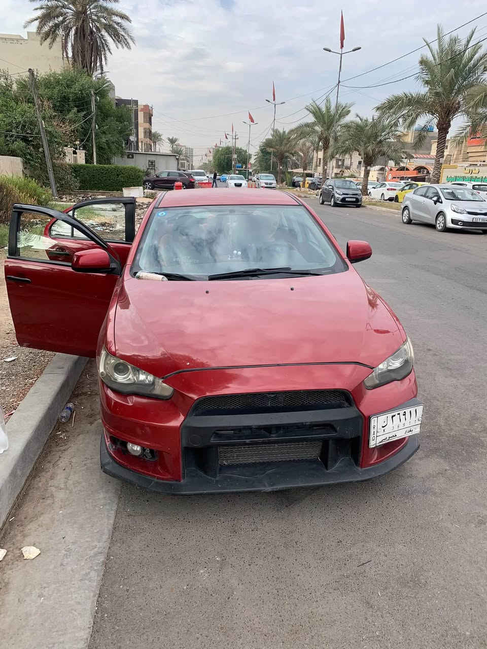 السلام عليكم للبيع 
لانسر قرش موديل 2014 امريكي محرك 2400 رقم بغداد 

فول مواصفات عدا الفتحه 
محرك وكير وتبريد مكفولات 
السعر  100 وبيهه مجال 
مكاني بغداد حي الاعلام 
***********
