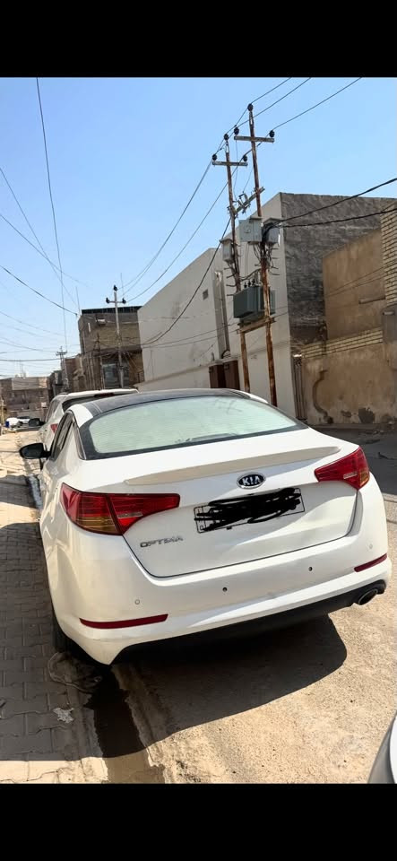 سلام عليكم
كيا اوبتما خليجي موديل ٢٠١١
ضربتهة باب سايق تعديل عالبارد
سعر ١٠٥ وبيهة مجال بسيط للشراي
للاستفسار التواصل عالرقم 
***********
