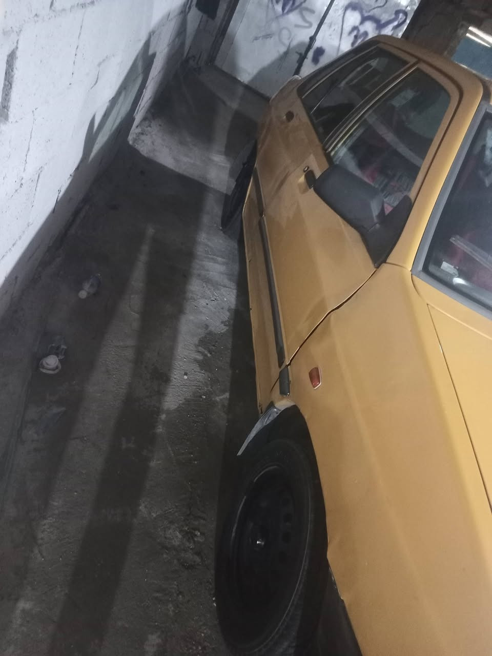 سايبا موديل ٢٠١٤ • نضيفه • مكينة وفتيس مكفولة