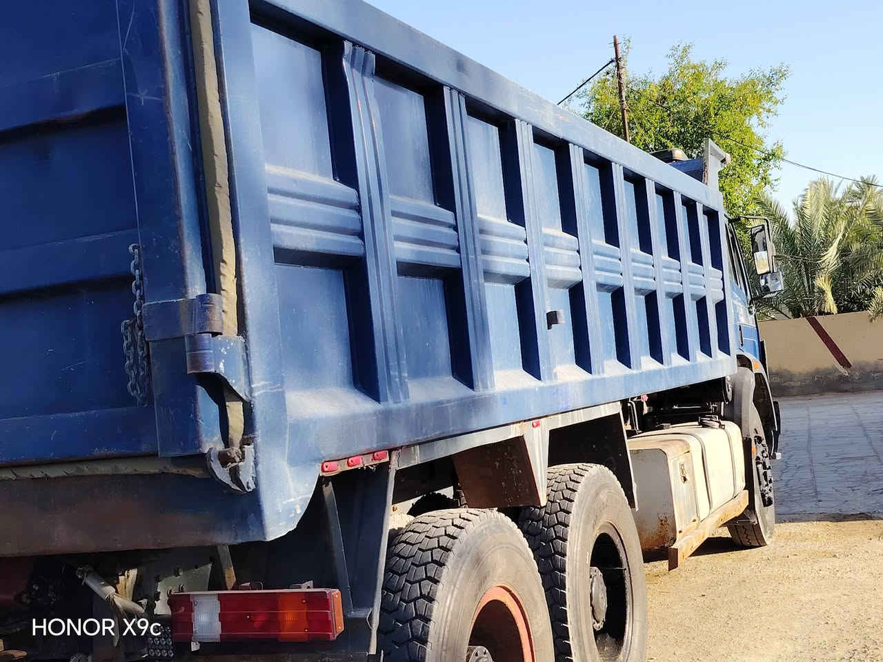 سلام عليكم البيع البي قاطر ومقطور موديل ٩٢ مكين 44تربو كير 180مجموع جيف رباط عدل 24سياره جاهزه العمل ورجاء لمو شراي لايخابر 🔇 بيع مستعجل ***********
