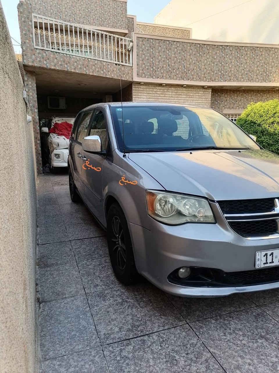دوج كرفان ٢٠١٤ رقم بغداد باسمي ب١١٨ ورقة ***********
077‪4684‪5461
***********
الرجاء قراءة تفاصيل الاعلان قبل الاتصال رجاءً رجاءً
المكان بغداد اليرموك
السلام عليكم
عندي دوج كرفان ٢٠١٤ اللون رصاصي
محرك ٦ سلندر حجمه ٣٦٠٠
٧ راكب
٣ قطع تبريد ثلج
كشنات بلع
رقم بغداد دولي باسمي
السيارة بدون دواخل 
السيارة جاهزة بدون نقص ماشية ١٠٥ الف
وارد امريكي حادثها دعامية امامية بدون دواخل صورة موجودة بس مو حيل واضحة وبغداد تبدل جاملوغ الامامي الايسر السيارة بيها صبغ جاملوغات ثنين وبنيد ومباوك باللون بيبان امامية وبيها صبغ تريشة بلاستك بالصندوك
الرجاء الاتصال على الهاتف لان اني مكلف بالنشر
السعر ١١٨ ورقة
هاتف
***********
077‪4684‪5461
***********
