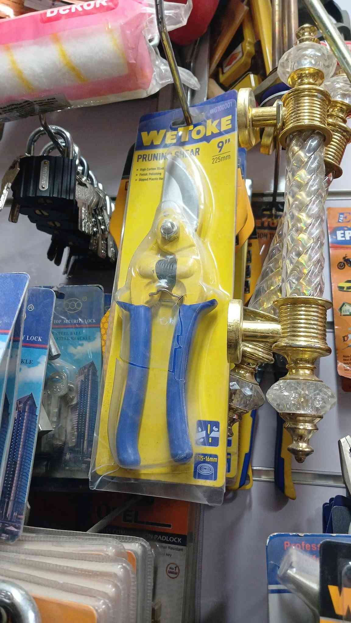بضاعةفوول ماركات رصينةاسعارتنافسيةزوروني مرةتعودون١٠٠٠مرةتوصيل موجودالكاظميةالمقدسة شارع المفيد...وحياكم الله
ااسيدحسين***********..من رخصةالادمن

نص مكتوب في الصور:
- مطفايه 4 كم 11-3
- بافته 1/2 89-1