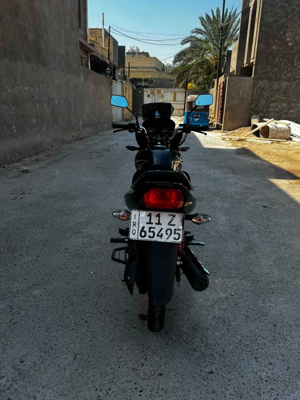 سلام عليكم دراجه هوندا ياباني موديل ٢١ دراجه نصيفه حيل انضف من صوره رقم وسنويه بغداد تحويل ثاني يوم دراجه كفاله عامه من طول لطول برغي ما مفتوح بيها  العنوان بغداد سعر ١٨٥٠ رقم ***********
