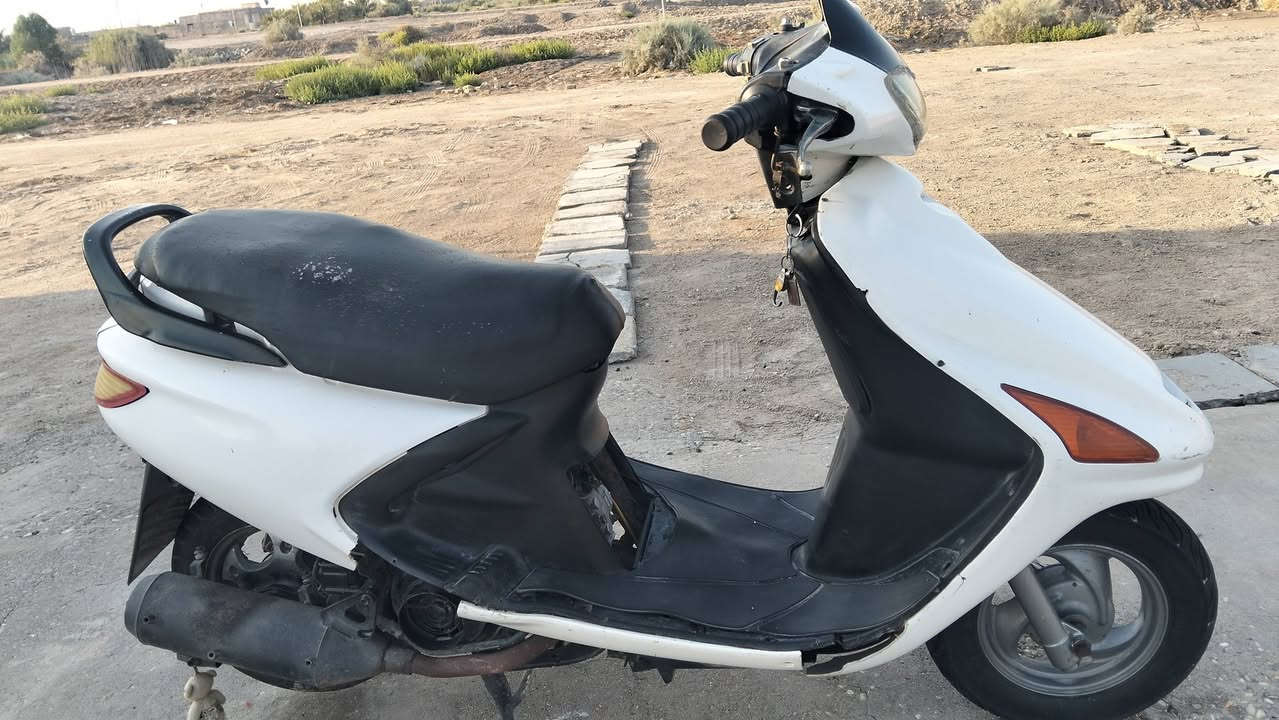دراجة البيع جاهزه تخم تواير جدد ضفيره
سعر 300 وبيه مجال رقم الهاتف *********** تفاصيل على رقم
