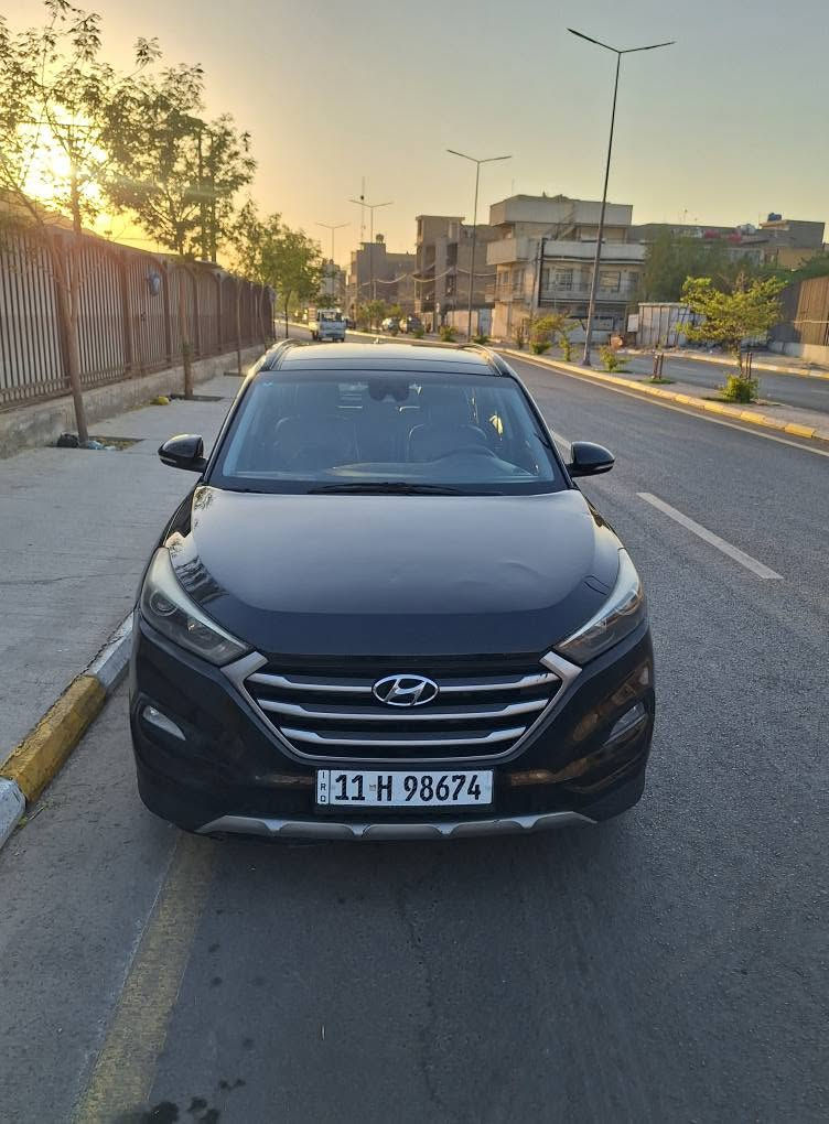 السلام عليكم 
توسان موديل 2018 وارد أمريكي حادثهه ربع الجاملغ مصبوغ وبنيد مبدل بدون ايرباك السياره ماشيه 96 ألف السياره فول مواصفات علمن صور الحادث بل منشور (للبيع فقط ) السعر 127$ مكاني بغداد الحريه لاستفسار *********** بغداد, العراق

