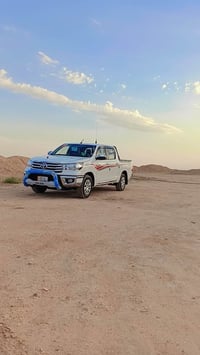 هايلوكس2025مكفوله كفاله عامه وقم اربيل ماشيه٢٠الف 07809006964