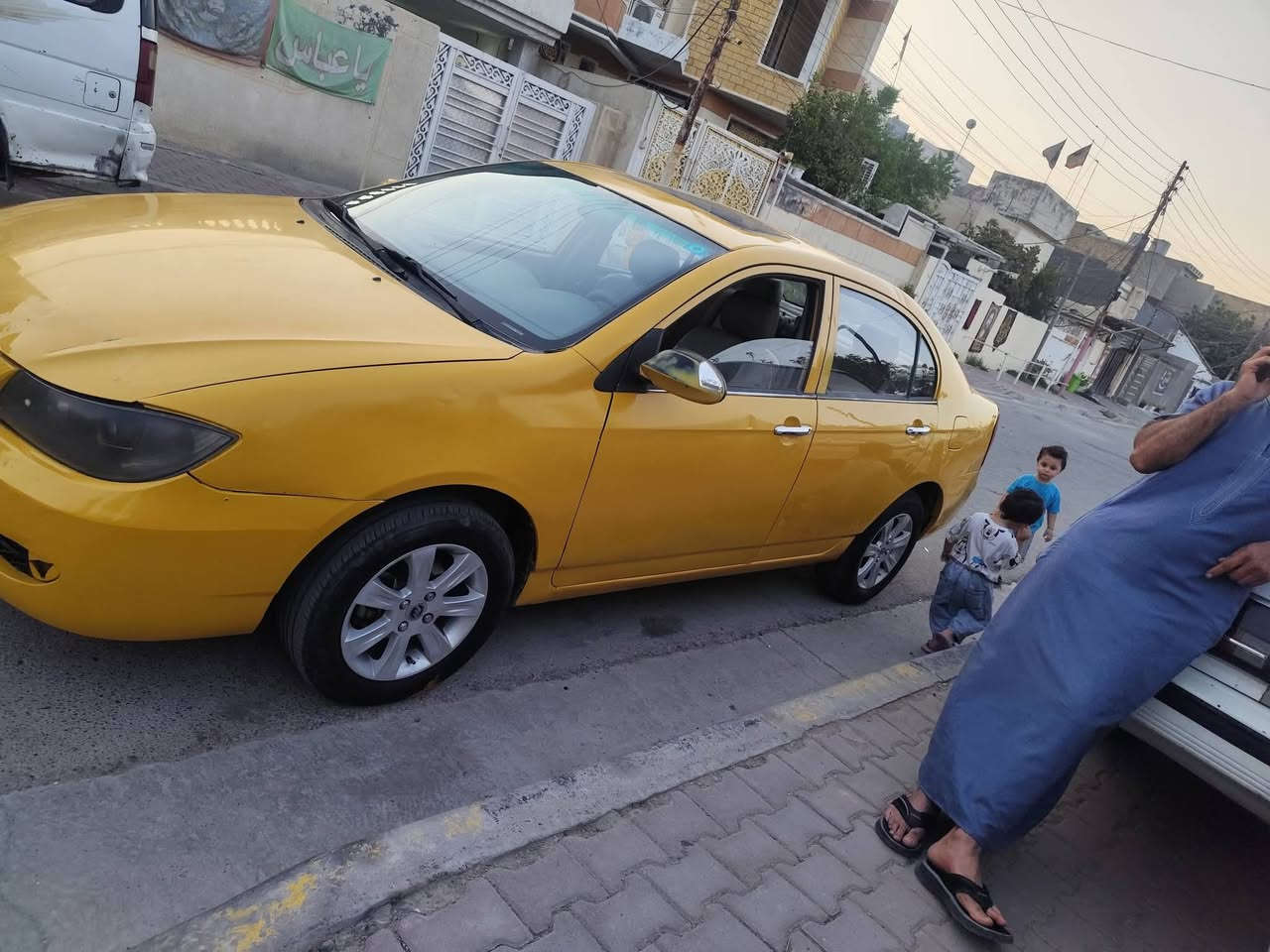 السلام عليكم للبيع ليفان 620 موديل 2013 مكينه كير بلاد خير من الله تدفئه تبريد شغالات سياره معمره جديد مصفره هيه وغرامه مكان السياره بغداد الحسينيه مال راشديه الاستفسار الاتصال *********** السعر 32بيهة مجال

