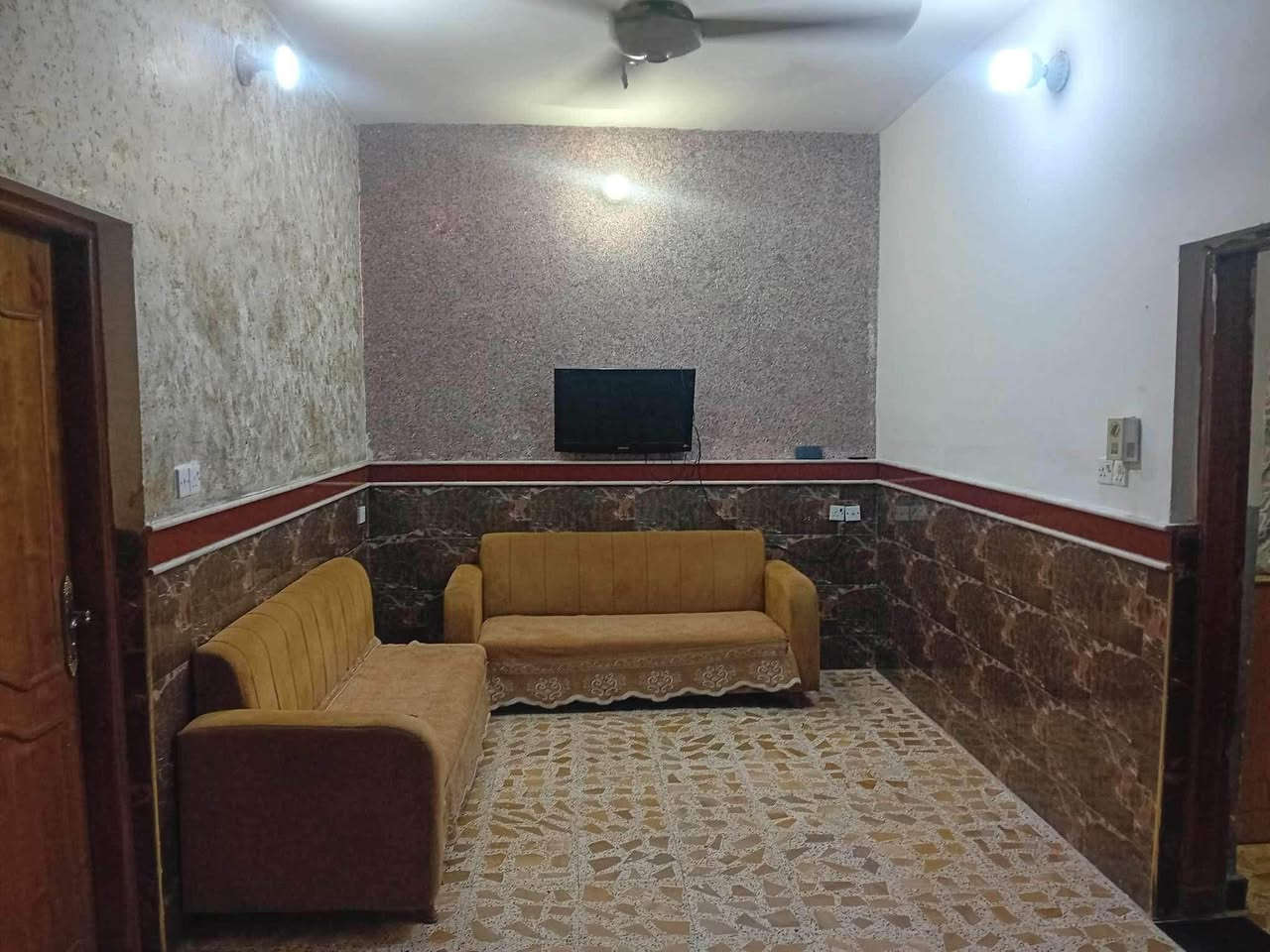 لبيع  مساحه 200متر الموقع حي طياره  طابو زراعي سند 25  قرب شارع 25
السعر وتفاصيل اتصل على هذ ا الرقم ***********
