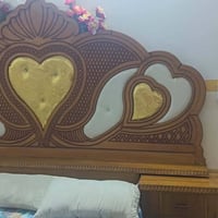 سرير • أثاث نوم
