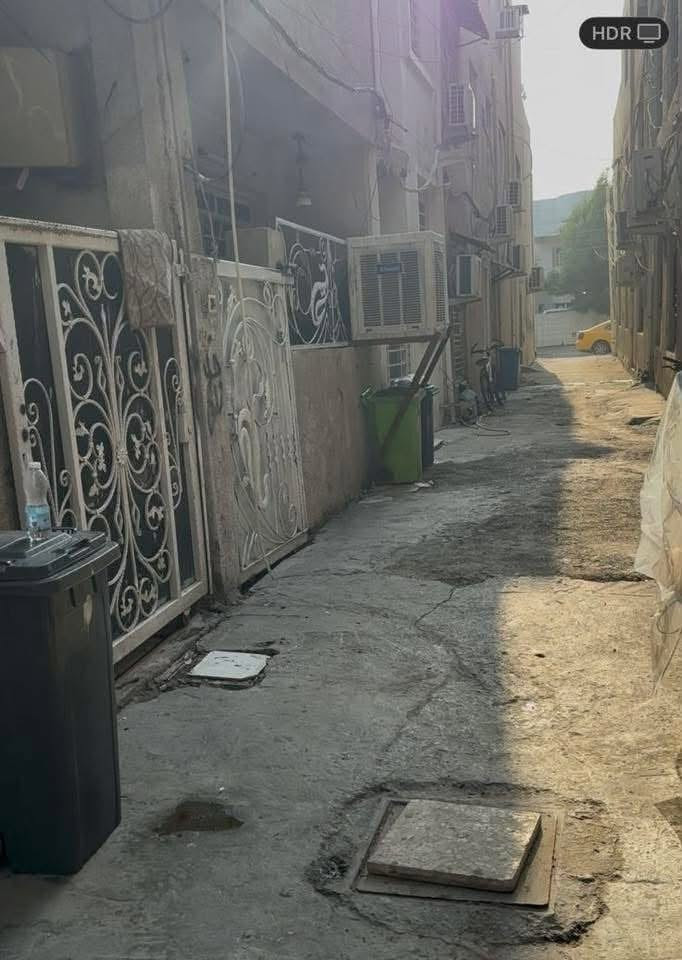 السلام عليكم

بيت للبيع مكون من ثلاث طوابق يحتوي على ثلاث غرف واستقبال وصحيات عدد ٢

مساحه البيت ٤٣متر بناء ٢٠١٨يوجد في داخل قيصريه 

عرض القيصرية ثلاث مترات عنوان الاعظميه شارع التربيه خلف أسواق عمر الراوي 

وبسعر مناسب لاستفسار الاتصال واتساب على الرقم 

***********
