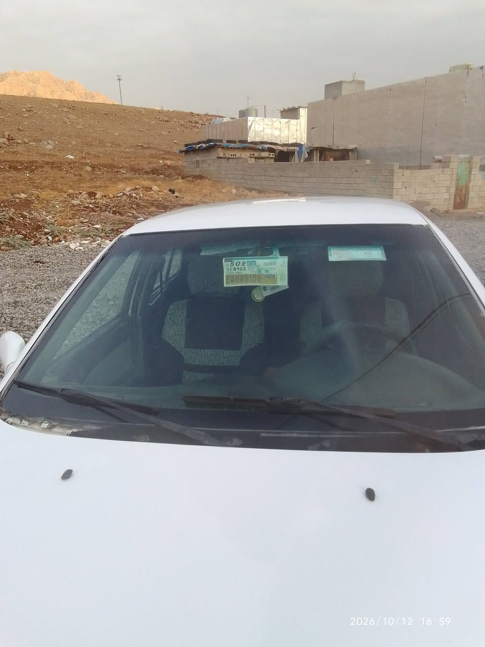 كيا هاتشباك • نضيف • قفل