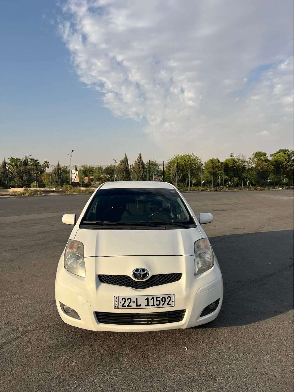 یاریس مۆدێل ٢٠٠٩  
١٢٥ هەزاری حەقیقی رۆشتوە نمونە لە جوانی و پاکی وەک خۆی ماوەتەوە بێ سبوغ و بێ لێدران تەنیا لای سەکن٤ جێگای بچوک سارد و قەلەم کاریە دۆسەی بن دەرگای لای سەکن قوپی هەیە  باقی بە شەرت گێر و مەکینە بە شەرت بێ تەقە و رەقە بێ مەسروف رەقەم و سەنەوی و هەموو شتێکی نوێیە 
ژ.م /*********** أربيل, العراق
