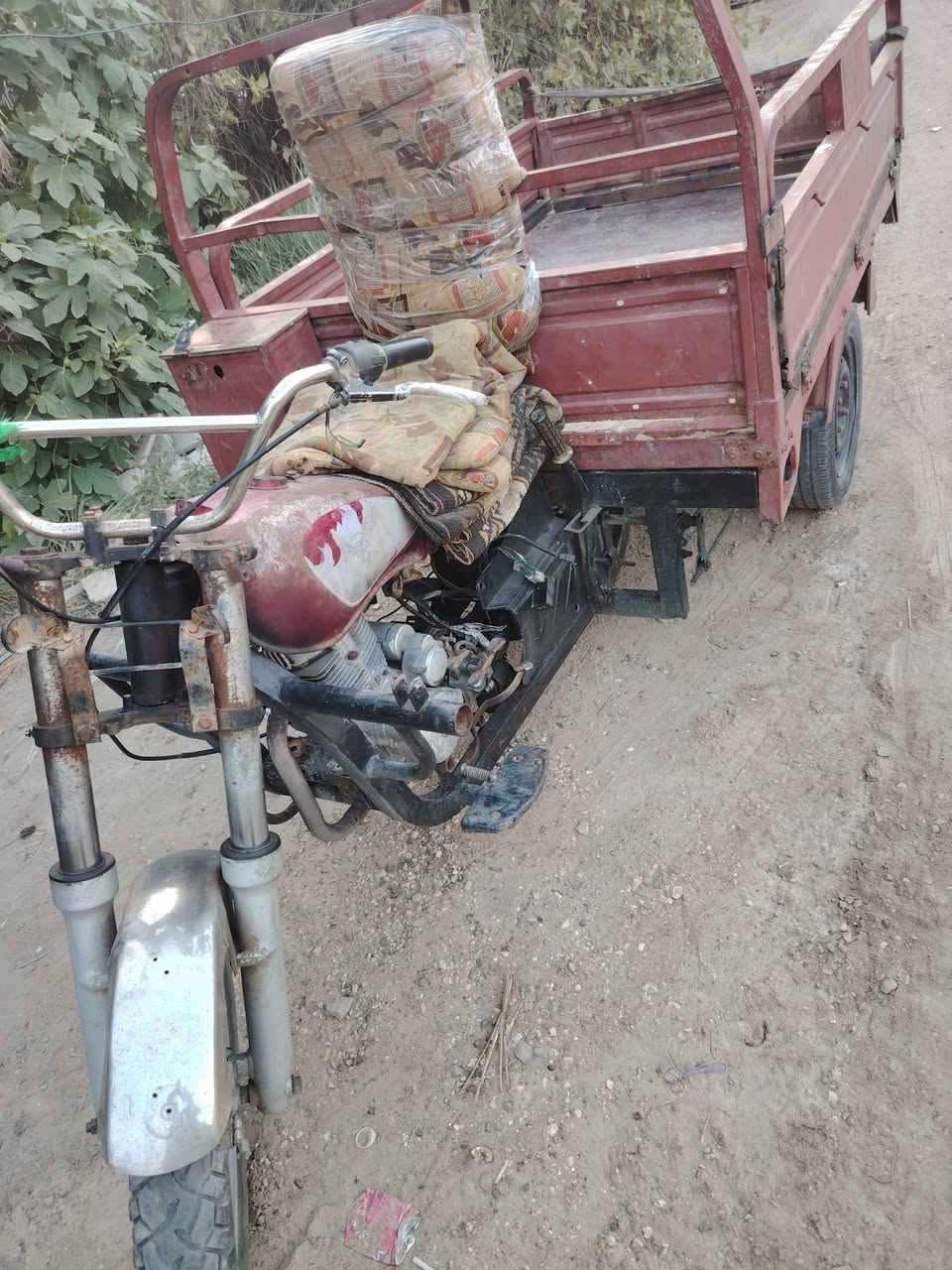 ستوته جمره اوراق اصولي شاصي نظيف واكسن وكاردن وتايرات سايبه جاهزه يرادله بس كهربائيات سعره ب 850 وبيه مجال مكانه كربلاء الحسينيه ***********
