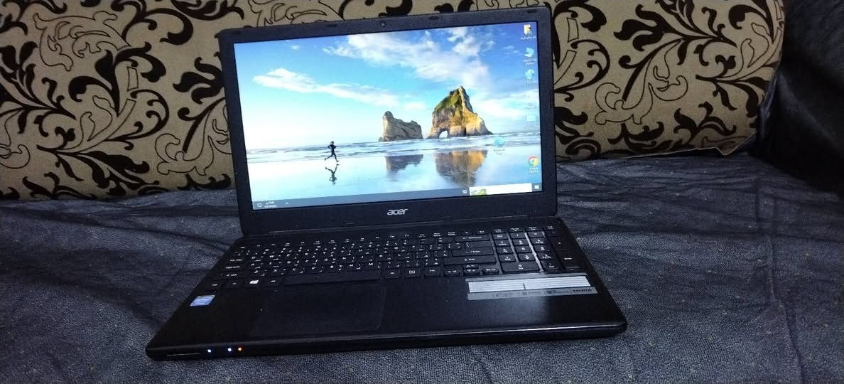 💻 لابتوب إيسر (Acer) للبيع - حالة ممتازة وأداء سريع جدًا! 💻
للبيع لابتوب Acer نظيف جدًا ومناسب للأعمال المكتبية، الدراسة، التصفح، وإدارة الأعمال.
إ 
🔹 مميزات الجهاز:
 إقلاع سريع جدًا واستجابة ممتازة بفضل جودة هارد HD للنظام.
 مساحة تخزين إضافية واسعة مع وجود الهارد الثاني.
 مناسب جدًا لطلاب الجامعات، الموظفين، والعمل المكتبي أونلاين.
 السعر  150الف وبيها مجال التواصل على الرقم  
*********** او مراسلة الصفحة
