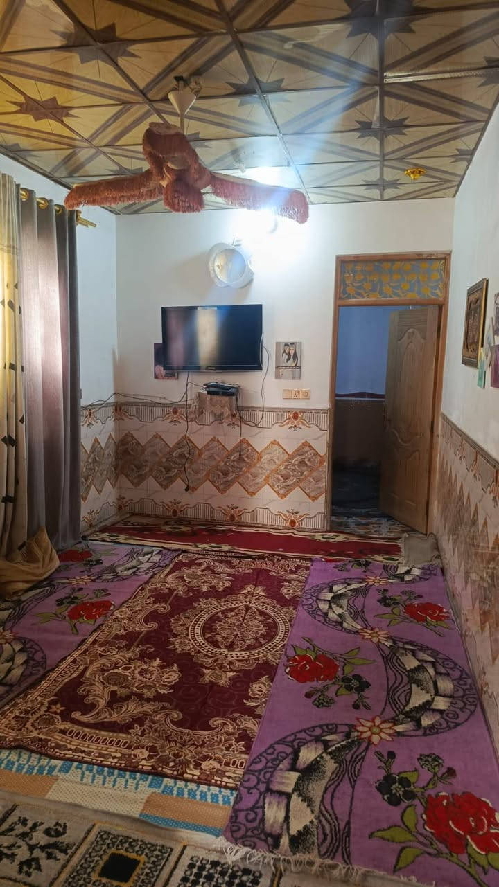 دار للبيع 100 م غرفه وصاله ومطبخ بناء عادي
النجف الكوفه البراكية شارع المطار القديم شارع اسواق علي الطائي قرب حسينية ابو عادل الشحماني السعر 20 مليون قفل للاستفسار اتصل
*********** بيع نقدا فقط
