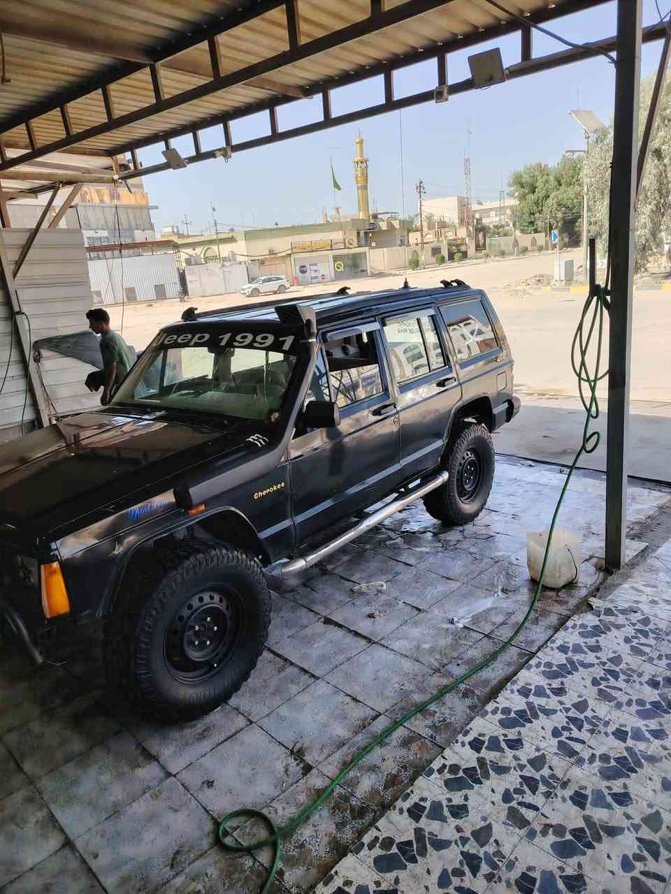 جيب شيروكي للبيع موديل 91 رقم كركوك سياره خير من الله بلاديه كير ومكينه وحداديه مكفولات سعر 35 مكاني بابل رقم ***********
