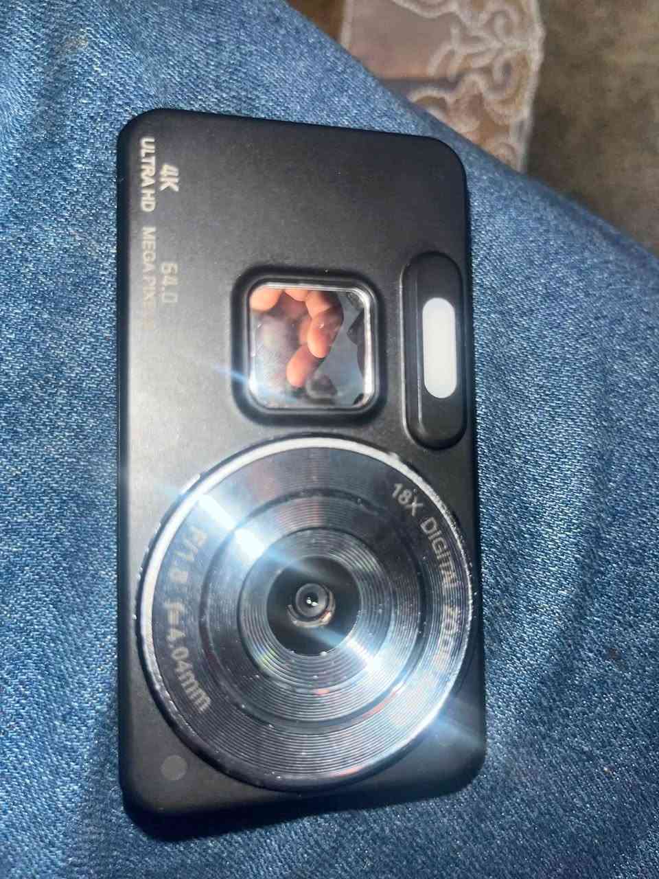 السلام عليكم كامرتين للبيع 4k تصويرها كلش حلو السعر 40 الف مع التوصيل.  ملاحضة التوصيل جميع محافظات. العراق🩵 واتساب ***********
