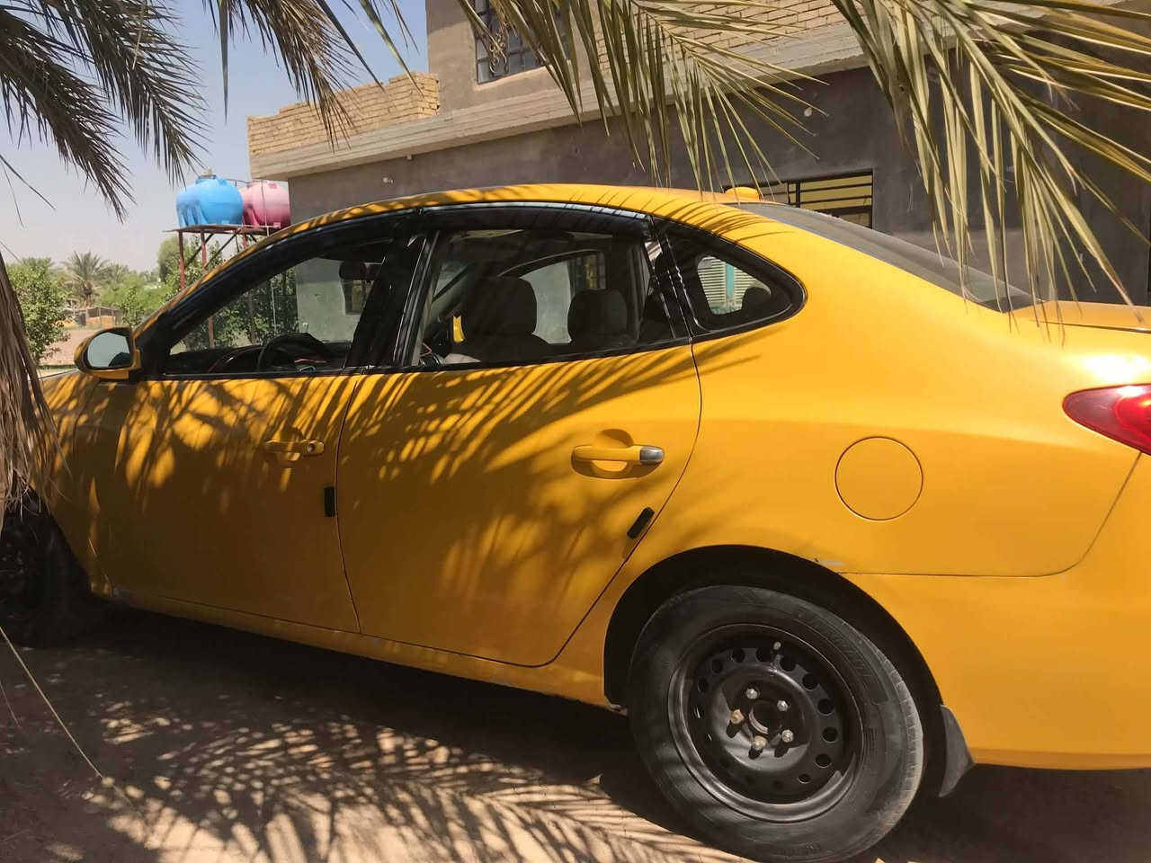 هيونداي_النترا_تكسي_2008 للبيع 🚗.. تفاصيل السيارة:الموديل: 2008 (وارد أمريكي).المحرك: مجفت جديد بالكامل (جاهز وكفالة).الكير: مبدل جديد (يعمل بنعومة وبدون أي مشاكل).التبريد: ثلج ما شاء الله ❄️... حالة البودي والعيوب:الحادث: جاملغ وبنيد، وفيها تصليح سابق باللغد .النواقص: تحتاج فقط صدر خلفي (فيه طبطبة بسيطة)، وباقي السيارة جاهزة وما تحتاج أي مصروف، شغل واطلع... مكان السيارة: بغداد اليوسفيه السعر: 78  (قابل للتفاوض البسيط للجادين).للتواصل

***********
***********
