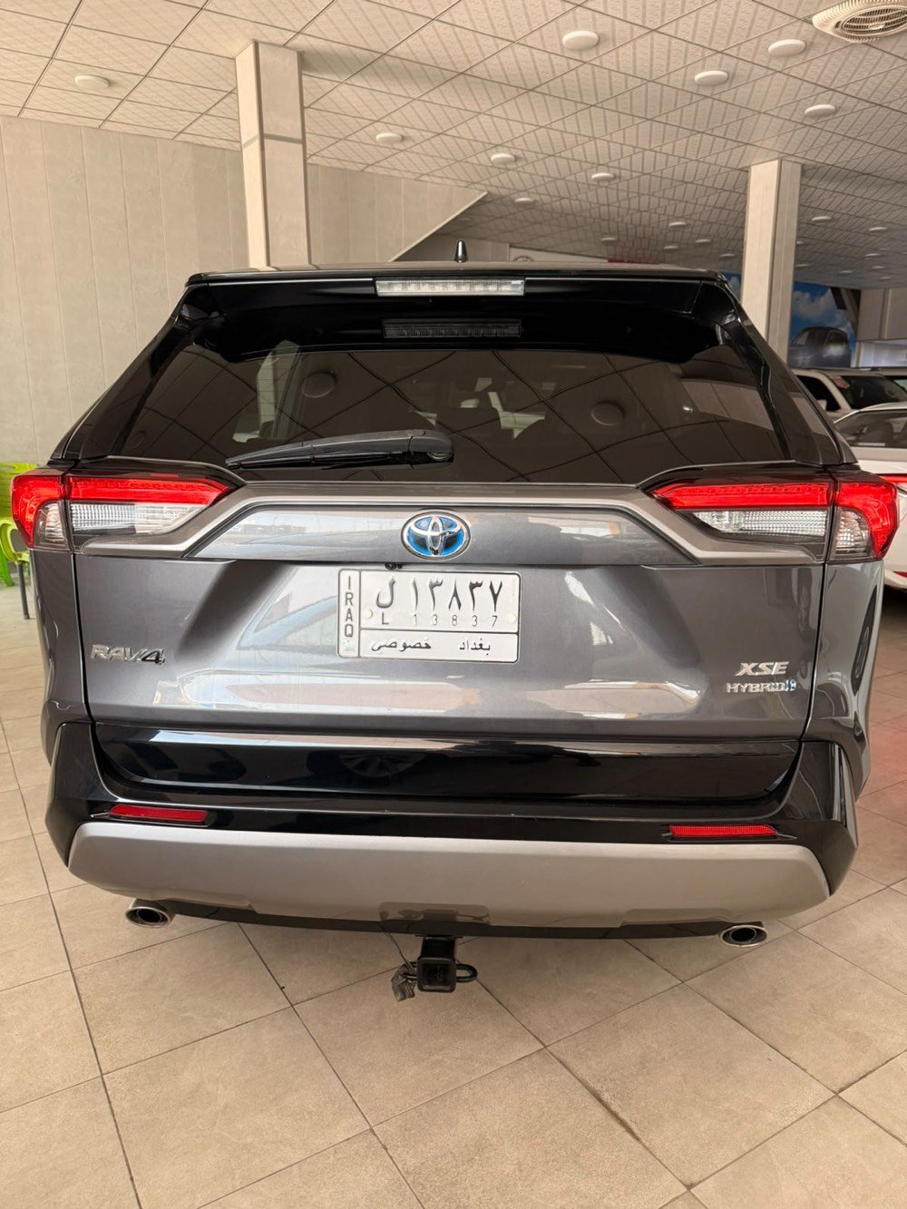 � رافور 2022 XSE هايبرد للبيع

✨ موديل 2022 – XSE Hybrid
🔹 ماشية 43 ألف كيلو 
🔹 محرك 2.5 هايبرد 4 سلندر
🔹 دفع رباعي AWD
🔹 شاشة وسطية + Apple CarPlay / Android Auto
🔹 تشغيل بصمة ودخول ذكي
🔹 كاميرا خلفية
🔹 مثبت سرعة متكيف
🔹 تحذير النقطة العمياء + تنبيه الخروج عن المسار
🔹 مقاعد SofTex
🔹 جنوط XSE رياضية 18
🔹 إضاءة LED وفوجات
🔹 باب خلفي كهربائي
🔹 سقف أسود وتصميم XSE رياضي 

🛠️ صبغ: جاملغ أمامي فقط 

📞 الاتصال فقط:***********