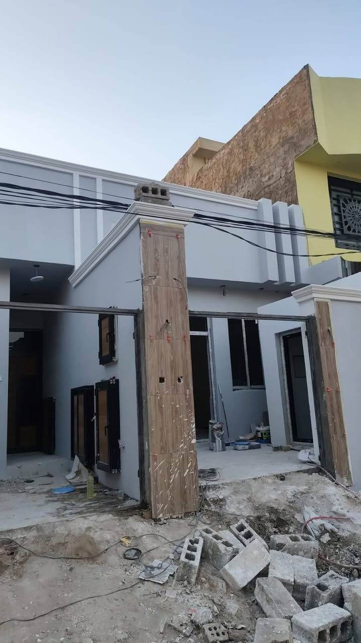 السلام عليكم اخوان صباغ واجهات والجدران 🏡اوتنضيف وصبغ حديد بيبان وشبابيك وا انواع الحديد شرط شغل درجه اولا الي عنده صبغ اني برسم الخدمه خاص واتساب أو الاتصال على هاذ الرقم ***********

