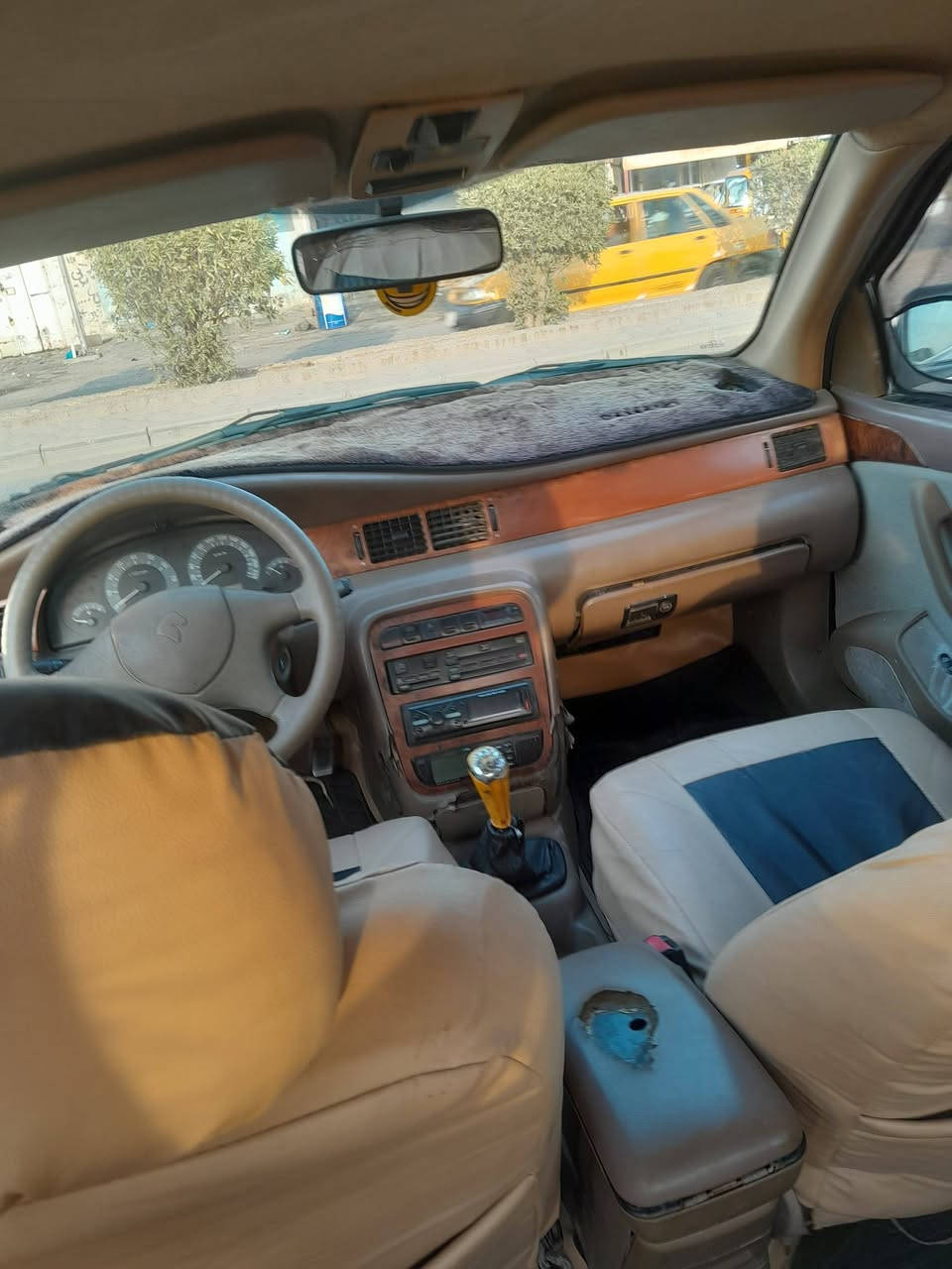 السلام عليكم سياره سمند للبيع موديل ١١سيار حلوه ومرتبه سنويه نافذه ٢٠٢١محرك وكير حلوات كشرتها حلوه تبريد ما يشتغل دواخل حلوه كهربائيات كله شقال السعر ٢٨ولشراي يتصل أو يراسلني [[[[***********]]]]
